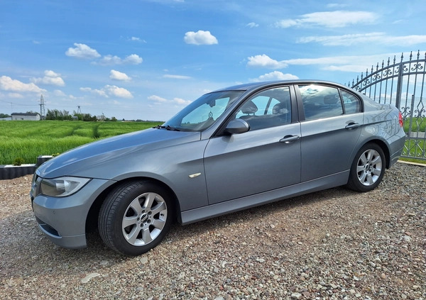 BMW Seria 3 cena 24900 przebieg: 245000, rok produkcji 2005 z Łabiszyn małe 254